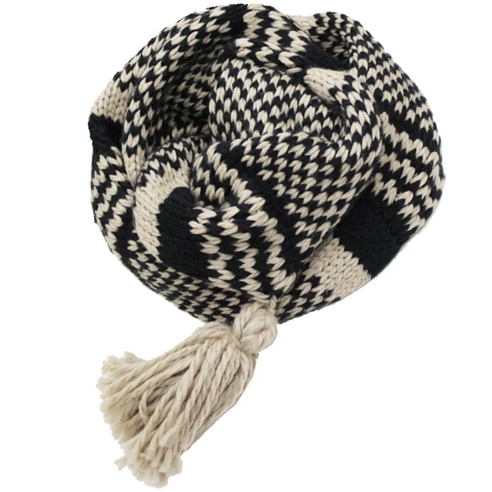 Knit Infinity Muffler w/ Tassel - Black/Oatmeal