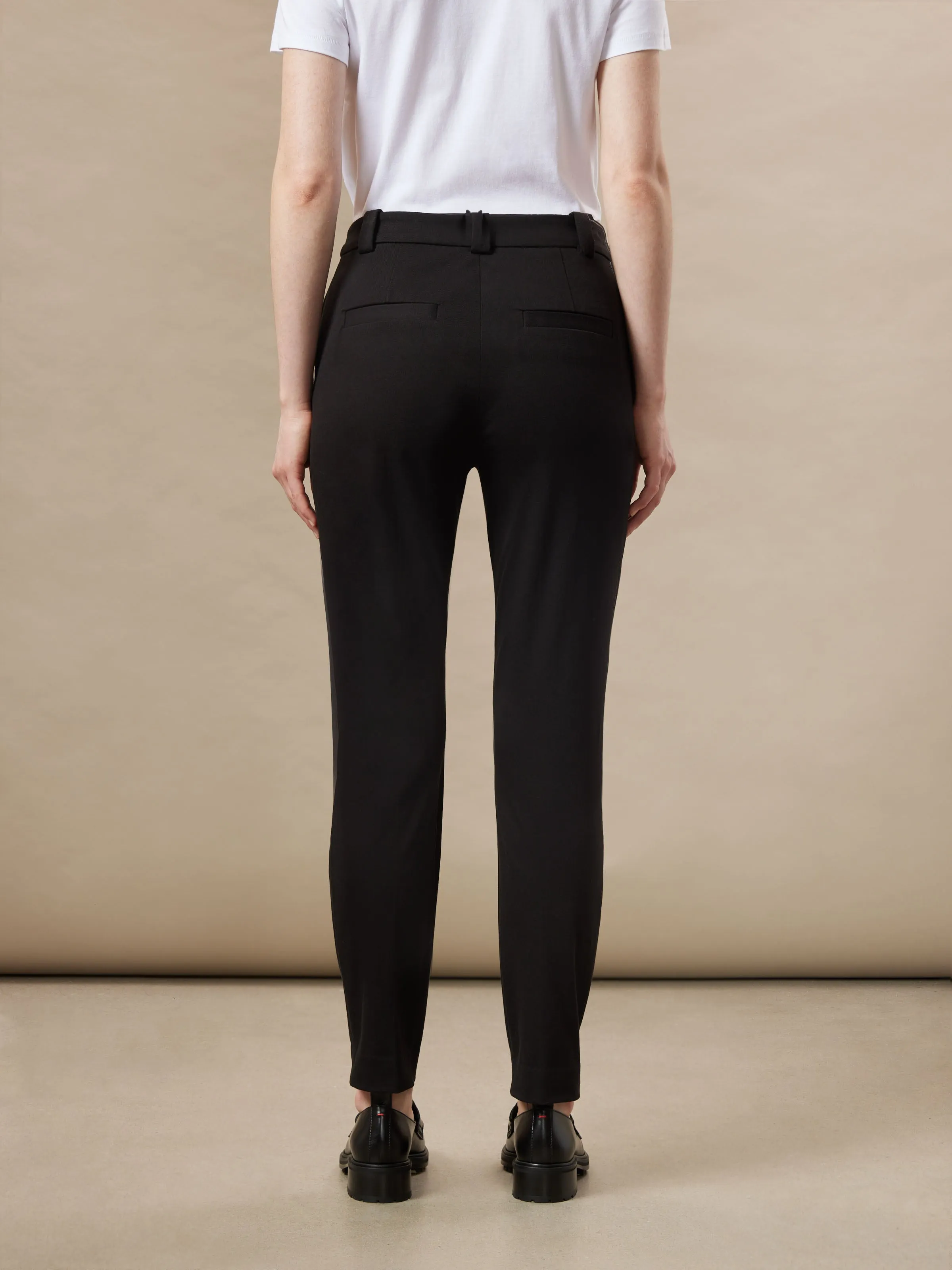 The Eleanor Slim Flex Pant in Black